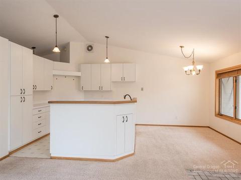 64340 Crosswinds Rd, Bend, OR 97701 photo 5