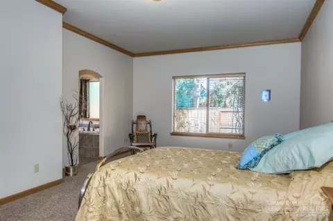61114 Halley St, Bend, OR 97702 photo 11