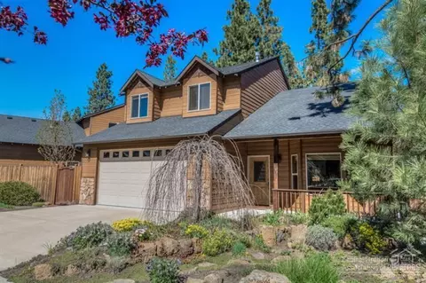 61114 Halley St, Bend, OR 97702 photo 1