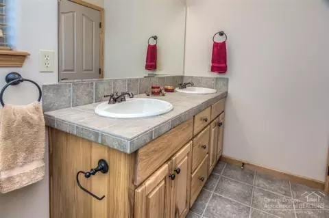 61114 Halley St, Bend, OR 97702 photo 12