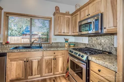 61114 Halley St, Bend, OR 97702 photo 7
