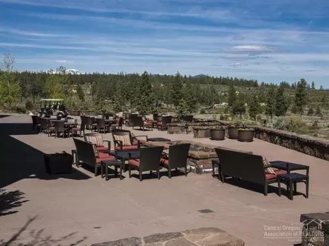 61422 Meeks Trl, Bend, OR 97702 photo 9