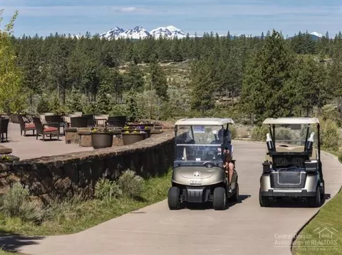 61422 Meeks Trl, Bend, OR 97702 photo 8