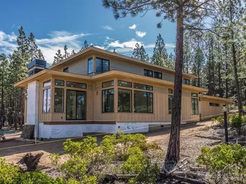 61422 Meeks Trl, Bend, OR 97702 photo 4