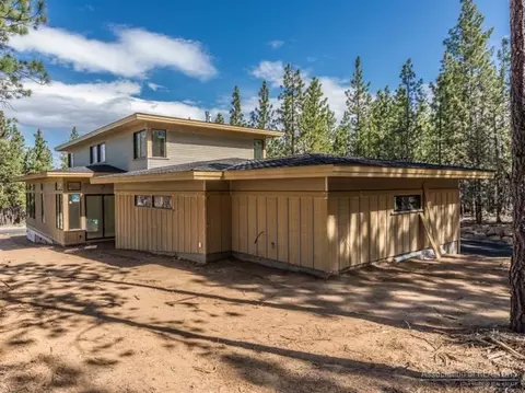61422 Meeks Trl, Bend, OR 97702 photo 7