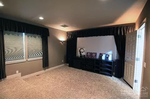 2051 NW Talapus Ct, Bend, OR 97701 photo 12