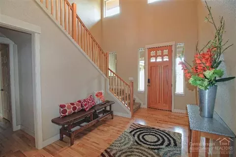 2051 NW Talapus Ct, Bend, OR 97701 photo 3