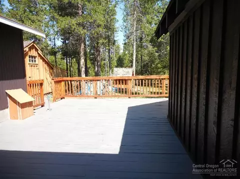54871 E Jack Pine Rd, Bend, OR 97707 photo 19