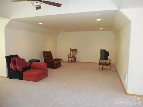 54871 E Jack Pine Rd, Bend, OR 97707 photo 17