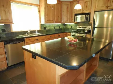 54871 E Jack Pine Rd, Bend, OR 97707 photo 8