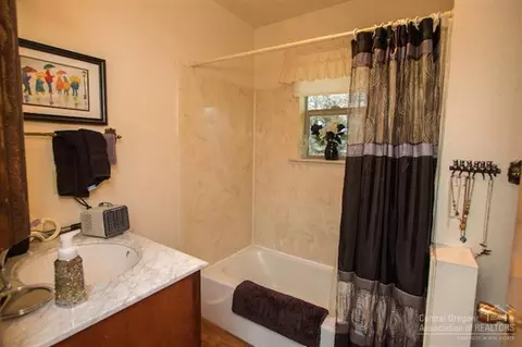 23220 Highway 20, Bend, OR 97701 photo 14