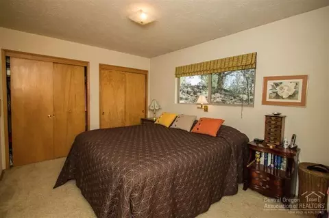 23220 Highway 20, Bend, OR 97701 photo 13