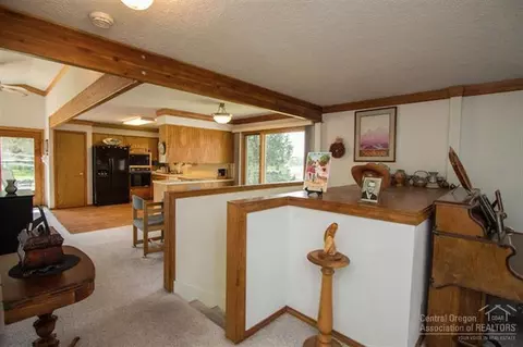 23220 Highway 20, Bend, OR 97701 photo 8