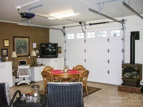 61015 Springcrest Dr, Bend, OR 97702 photo 16