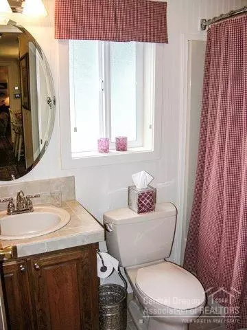 61015 Springcrest Dr, Bend, OR 97702 photo 13