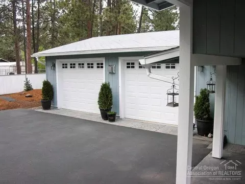 61015 Springcrest Dr, Bend, OR 97702 photo 25