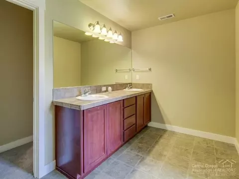 19957 Brass Dr, Bend, OR 97702 photo 12