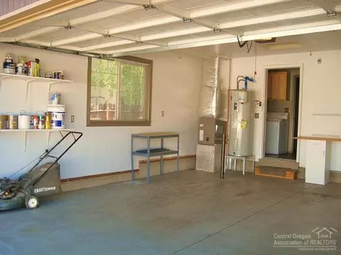 63329 Vogt Rd, Bend, OR 97701 photo 18
