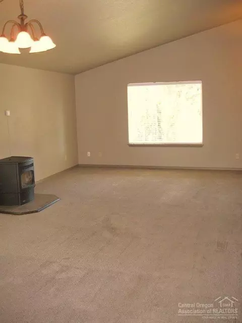 63329 Vogt Rd, Bend, OR 97701 photo 8