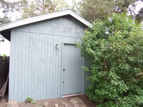 2748 NE Ocker Dr, Bend, OR 97701 photo 19