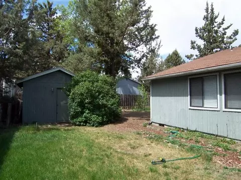 2748 NE Ocker Dr, Bend, OR 97701 photo 11
