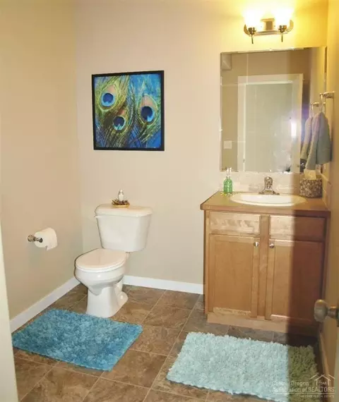 21194 Keyte Rd, Bend, OR 97701 photo 5