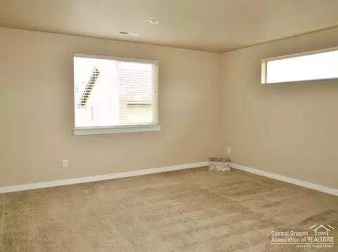 21194 Keyte Rd, Bend, OR 97701 photo 18