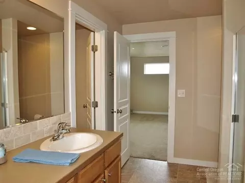 21194 Keyte Rd, Bend, OR 97701 photo 20