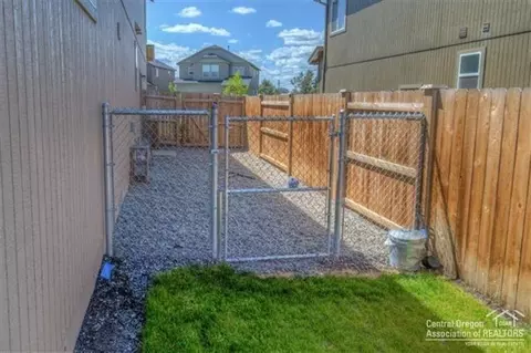 21194 Keyte Rd, Bend, OR 97701 photo 24