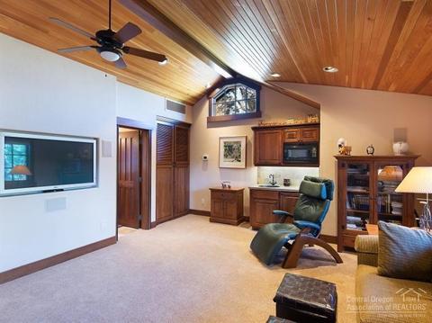 19400 Green Lakes Loop, Bend, OR 97702 photo 16