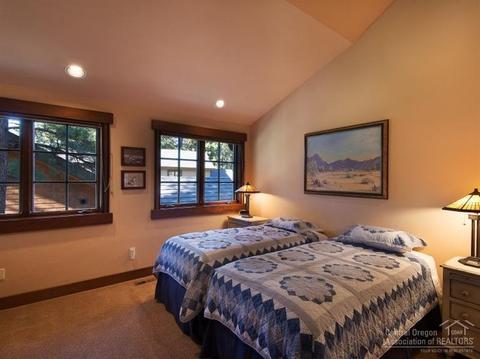 19400 Green Lakes Loop, Bend, OR 97702 photo 20