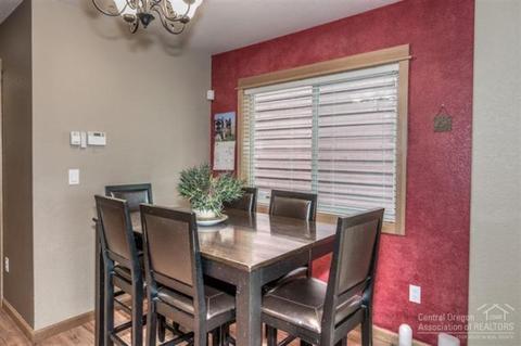 55627 Wagon Master Way, Bend, OR 97707 photo 11