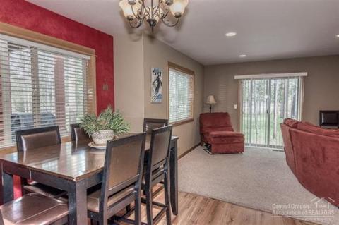 55627 Wagon Master Way, Bend, OR 97707 photo 10