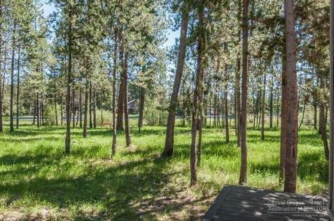 55627 Wagon Master Way, Bend, OR 97707 photo 4
