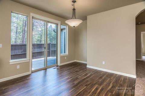 60375 SE Hedgewood Ln, Bend, OR 97702 photo 9