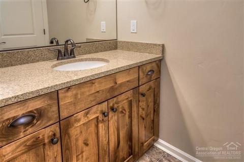 60375 SE Hedgewood Ln, Bend, OR 97702 photo 7