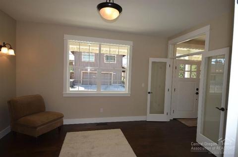 21055 Don St, Bend, OR 97701 photo 13