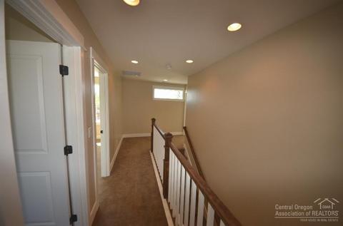 21055 Don St, Bend, OR 97701 photo 22