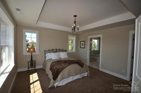 21055 Don St, Bend, OR 97701 photo 17