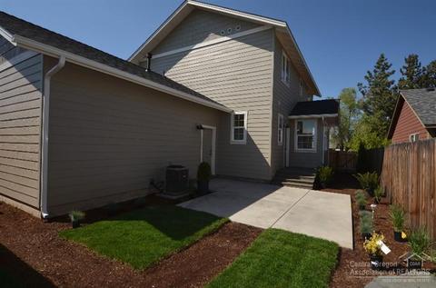 21055 Don St, Bend, OR 97701 photo 25