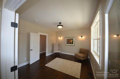 21055 Don St, Bend, OR 97701 photo 15