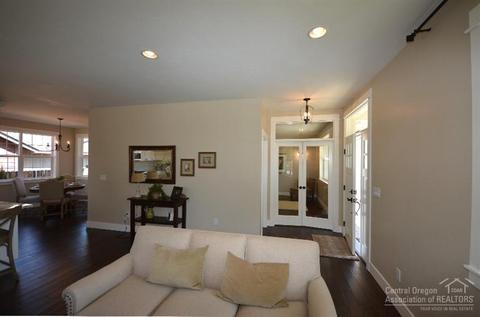 21055 Don St, Bend, OR 97701 photo 16