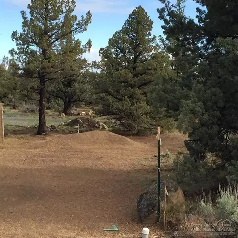 20914 Gift Rd, Bend, OR 97701 photo 5