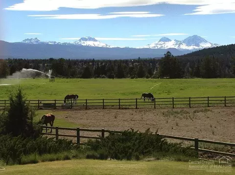 64635 Simon Rd, Bend, OR 97701 photo 4
