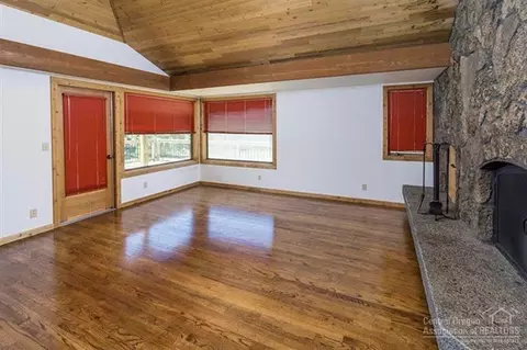 64635 Simon Rd, Bend, OR 97701 photo 7