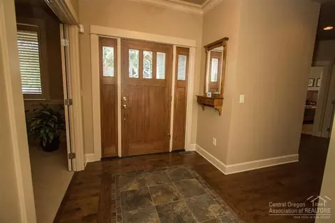 19154 Park Commons Dr, Bend, OR 97701 photo 5