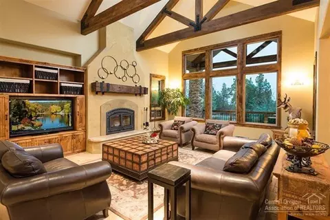 21222 Gift Rd, Bend, OR 97701 photo 3