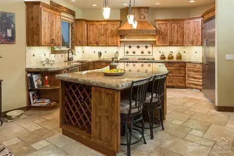 21222 Gift Rd, Bend, OR 97701 photo 4