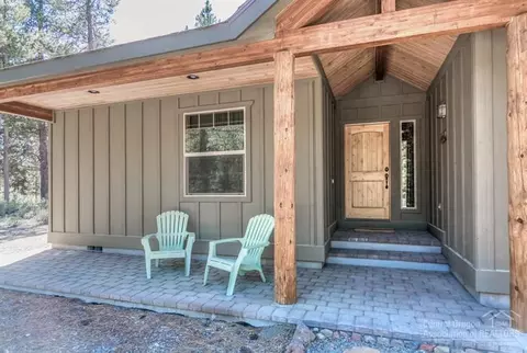 15314 Bear St, La Pine, OR 97739 photo 2