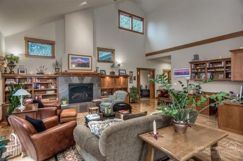 2011 NW 4th St, Bend, OR 97701 photo 6